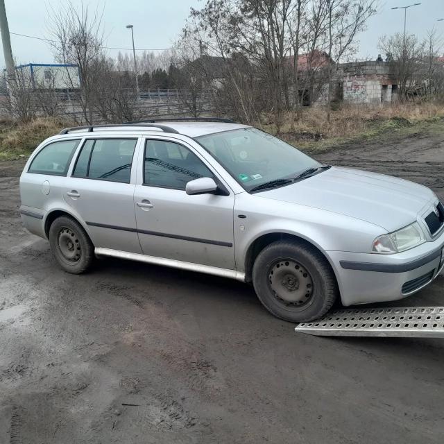Skoda Octavia na części 2004r
