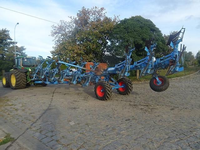 Pług Lemken VARI TITAN . Obrotowy-Azurowy. Pług 9 Lemken skibowy